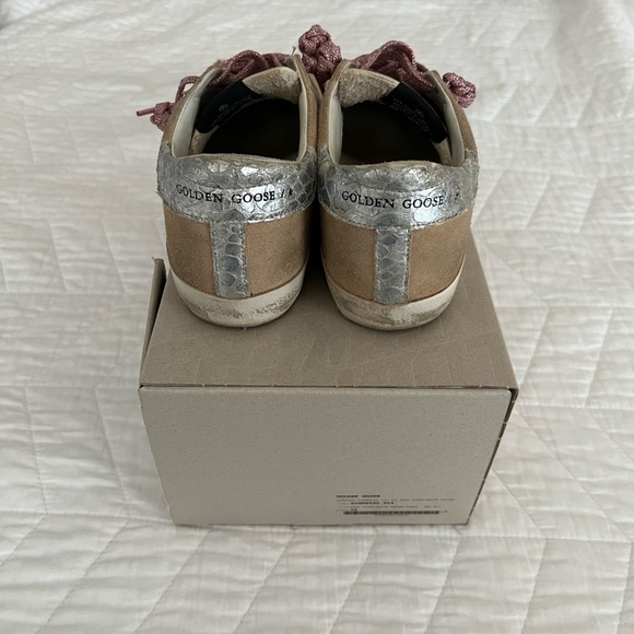 (SOLD) Golden Goose Sneakers - Picture 8 of 16